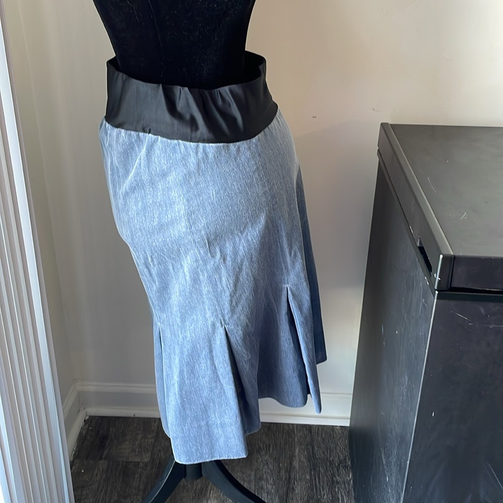 Lilo Maternity Denim Skirt Size Small - Picture 4 of 12